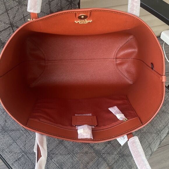 Coach City Tote Bag Purse In Signature Canvas With Sticker Print - Picture 7 of 9